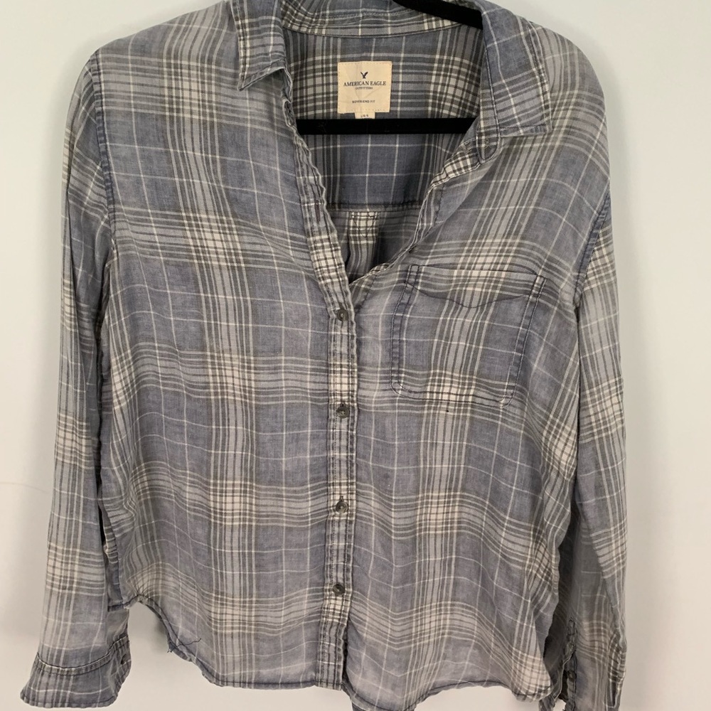 AMERICAN EAGLE BOYFRIEND FIT FLANNEL